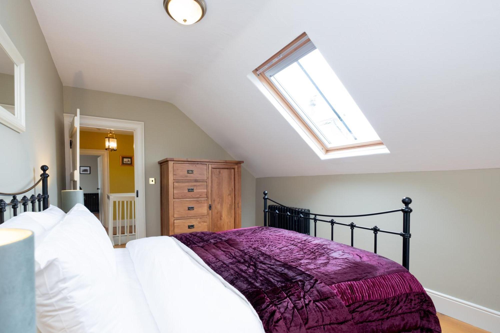 Historic Luxury House * Corofin (Clare)