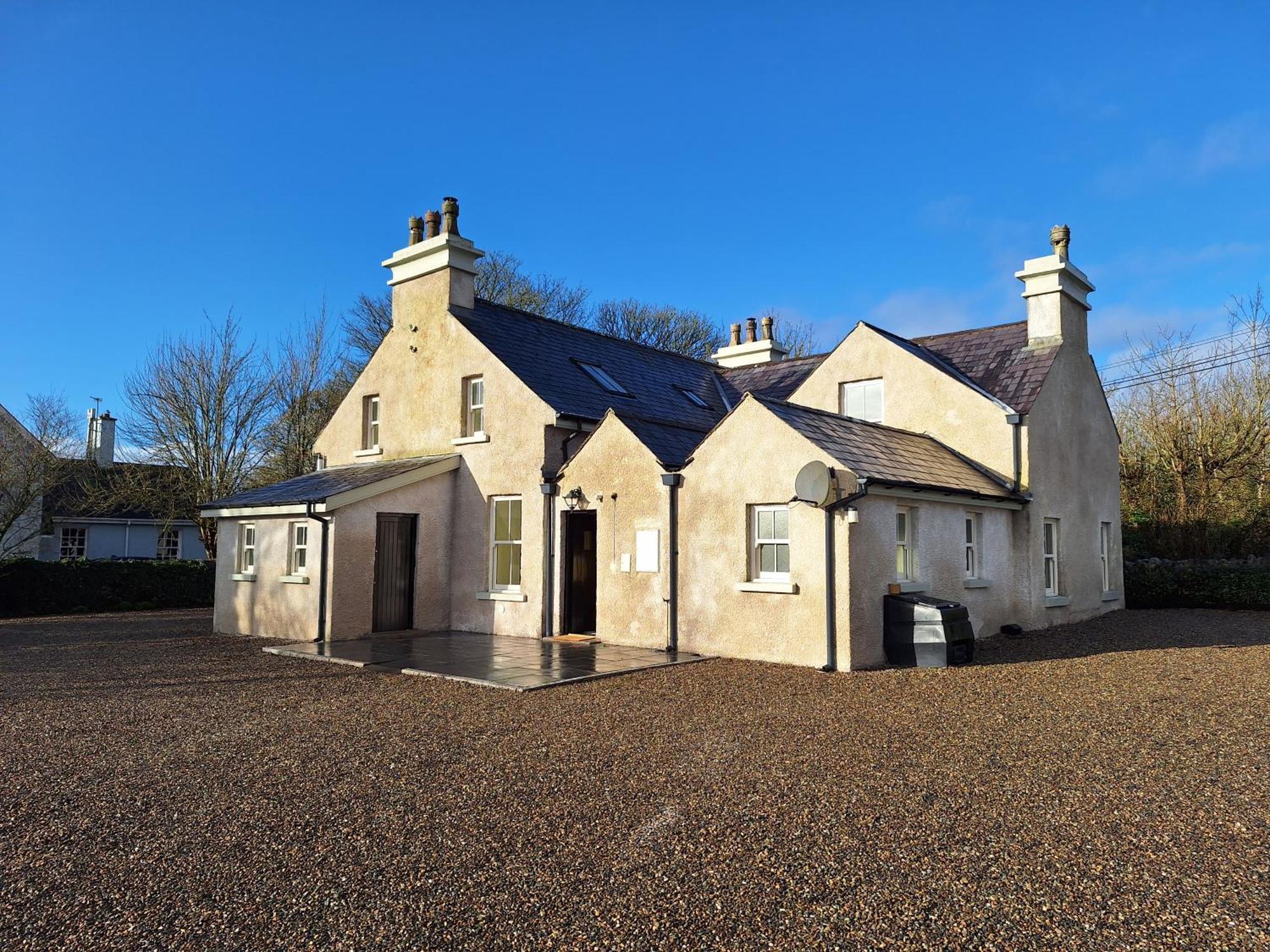 Historic Luxury House * Corofin (Clare)